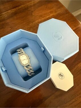 Swarovski Dextera Chain Watch 5668899 Silver Crystal Like New